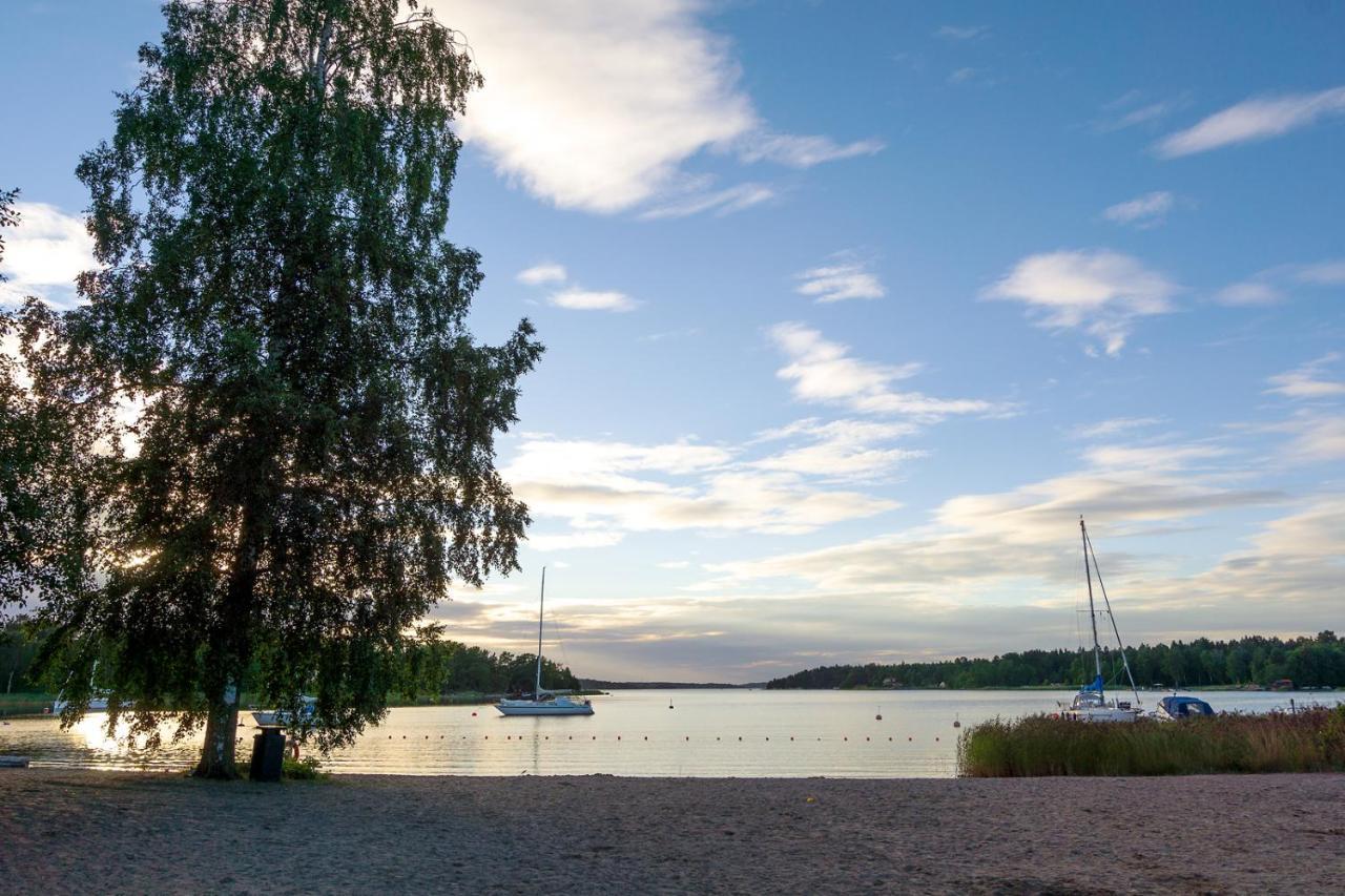 Vita Grindarna / Djuroe Havsbad Villa Djurhamn Exterior foto