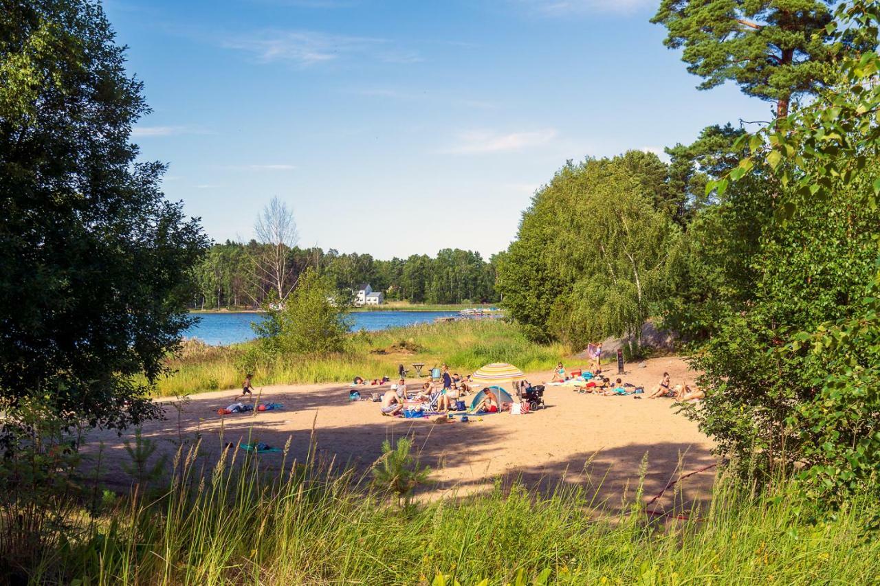 Vita Grindarna / Djuroe Havsbad Villa Djurhamn Exterior foto