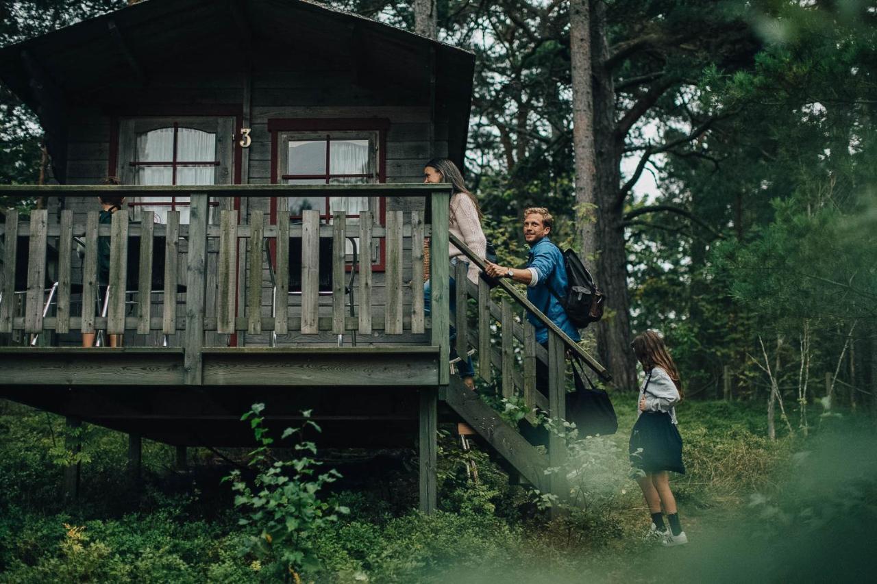 Vita Grindarna / Djuroe Havsbad Villa Djurhamn Exterior foto